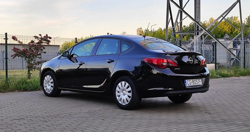 Opel Astra cena 46900 przebieg: 37500, rok produkcji 2018 z Grudziądz małe 301